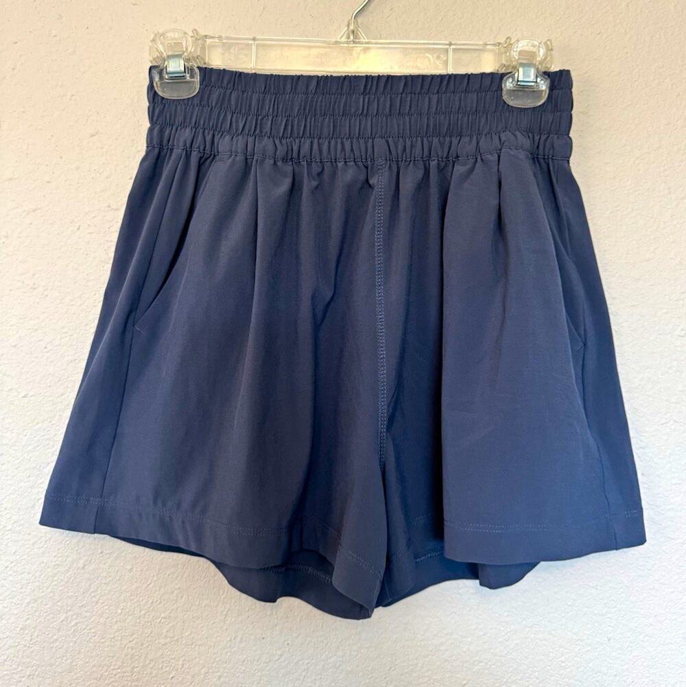 Vuori Villa Shorts Women's Athletic Pull-On Elastic Waist High Rise Size Xs